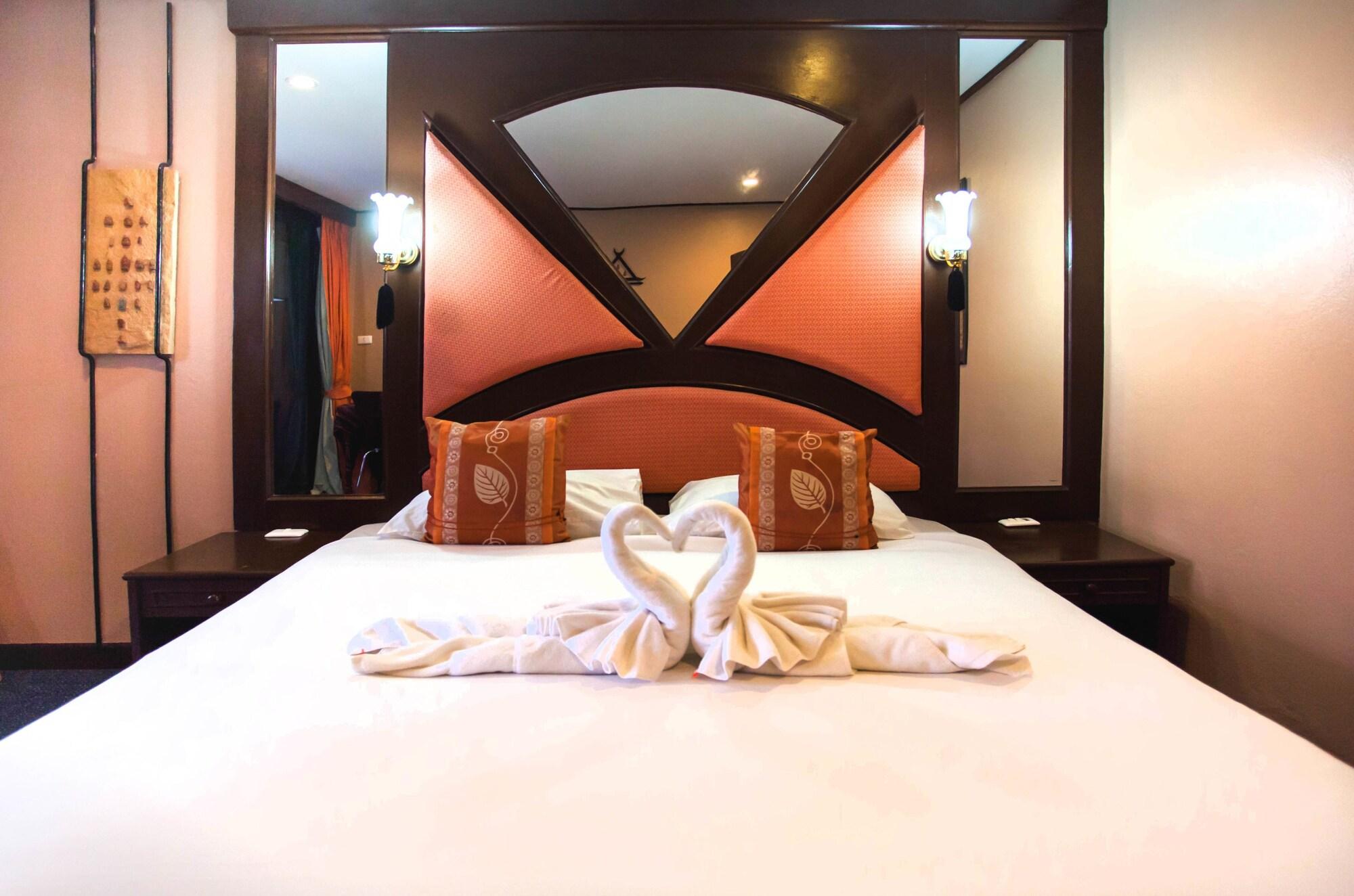 Kelly'S Residency Hotell Patong Exteriör bild