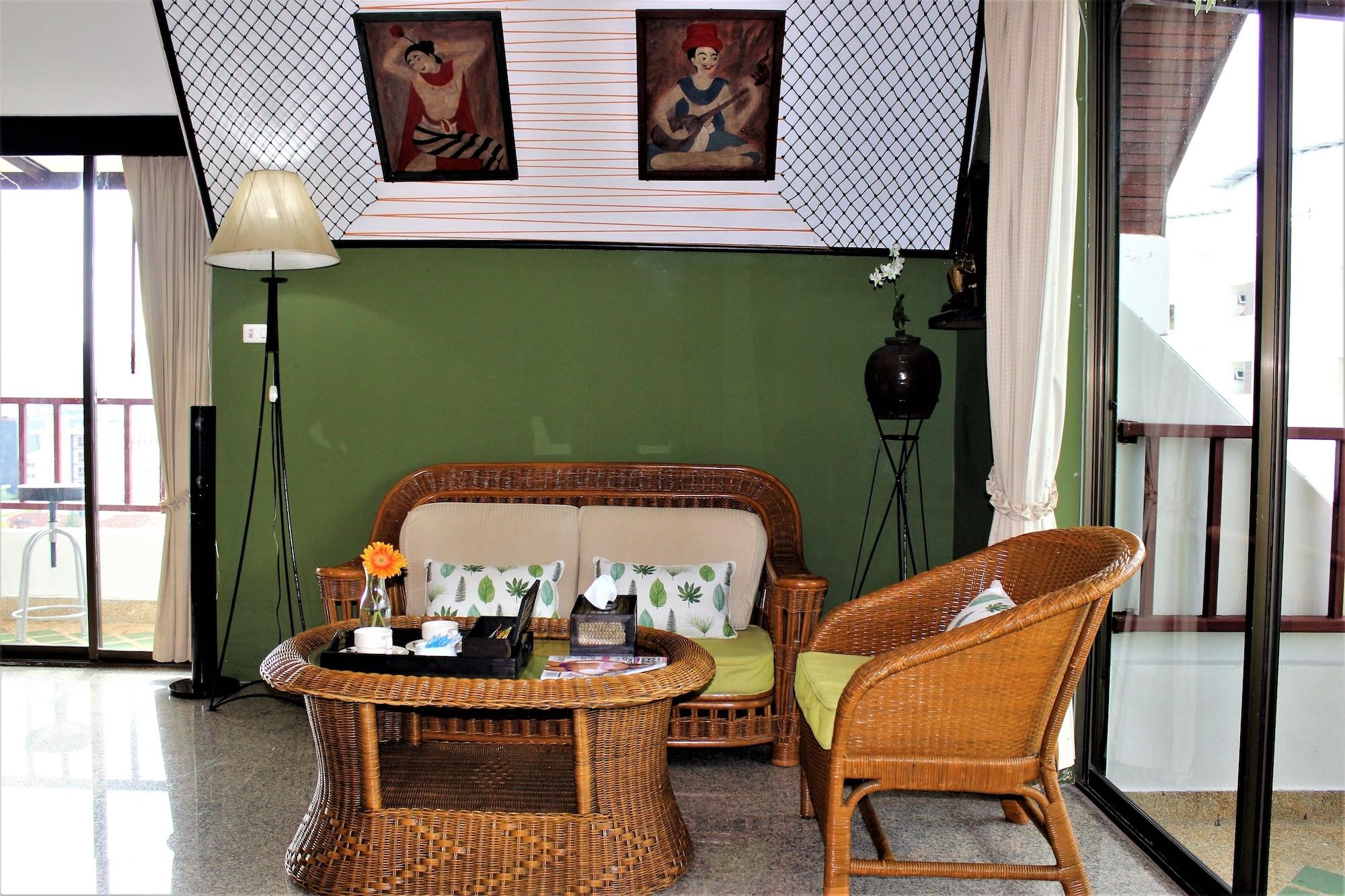 Kelly'S Residency Hotell Patong Exteriör bild